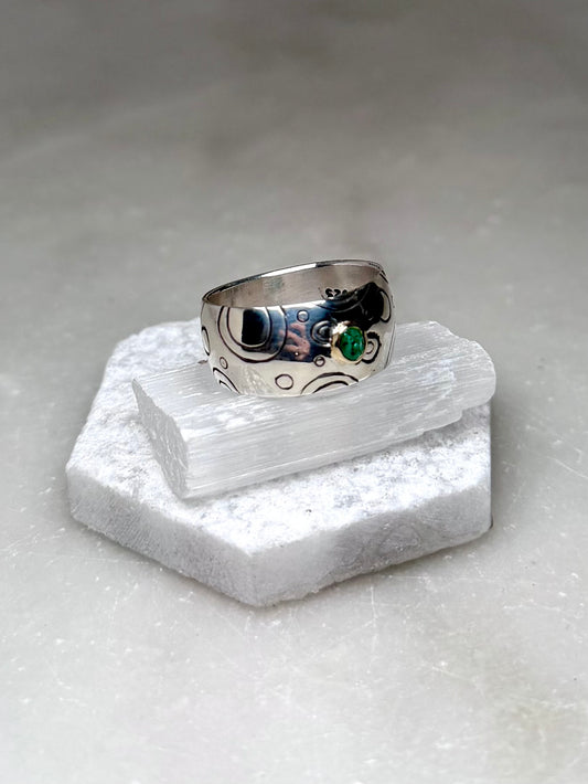 Columbian Emerald Bubble Ring | 14k Yellow Gold & Silver