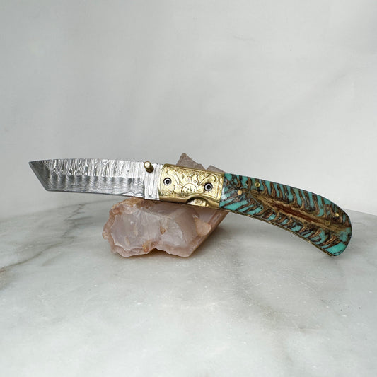 Pinecone Handle Tanto Blade Damascus Steel Utility Knife