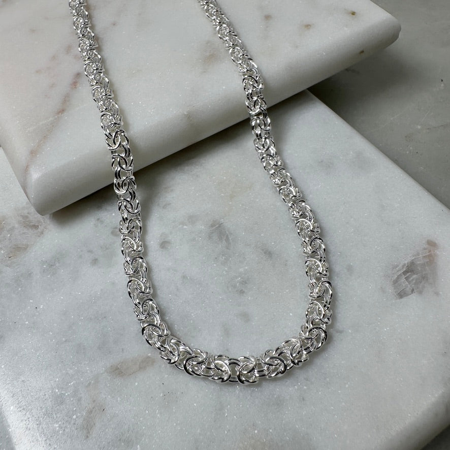 Oval Byzantine Chain in Sterling Silver | 4mm wide