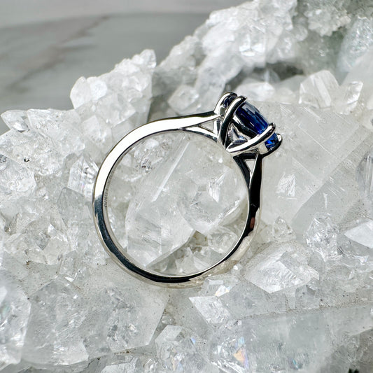 Bicolor Blue Sapphire Solitaire Ring | 14k White Gold