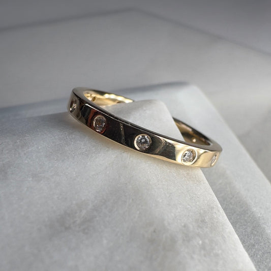 Flush Set Diamond Eternity Band | 14k Yellow Gold