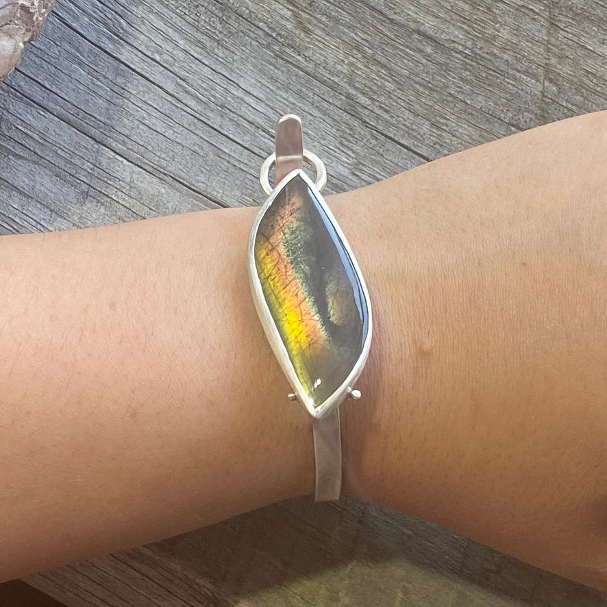 Spectrolite Hinge Bracelet