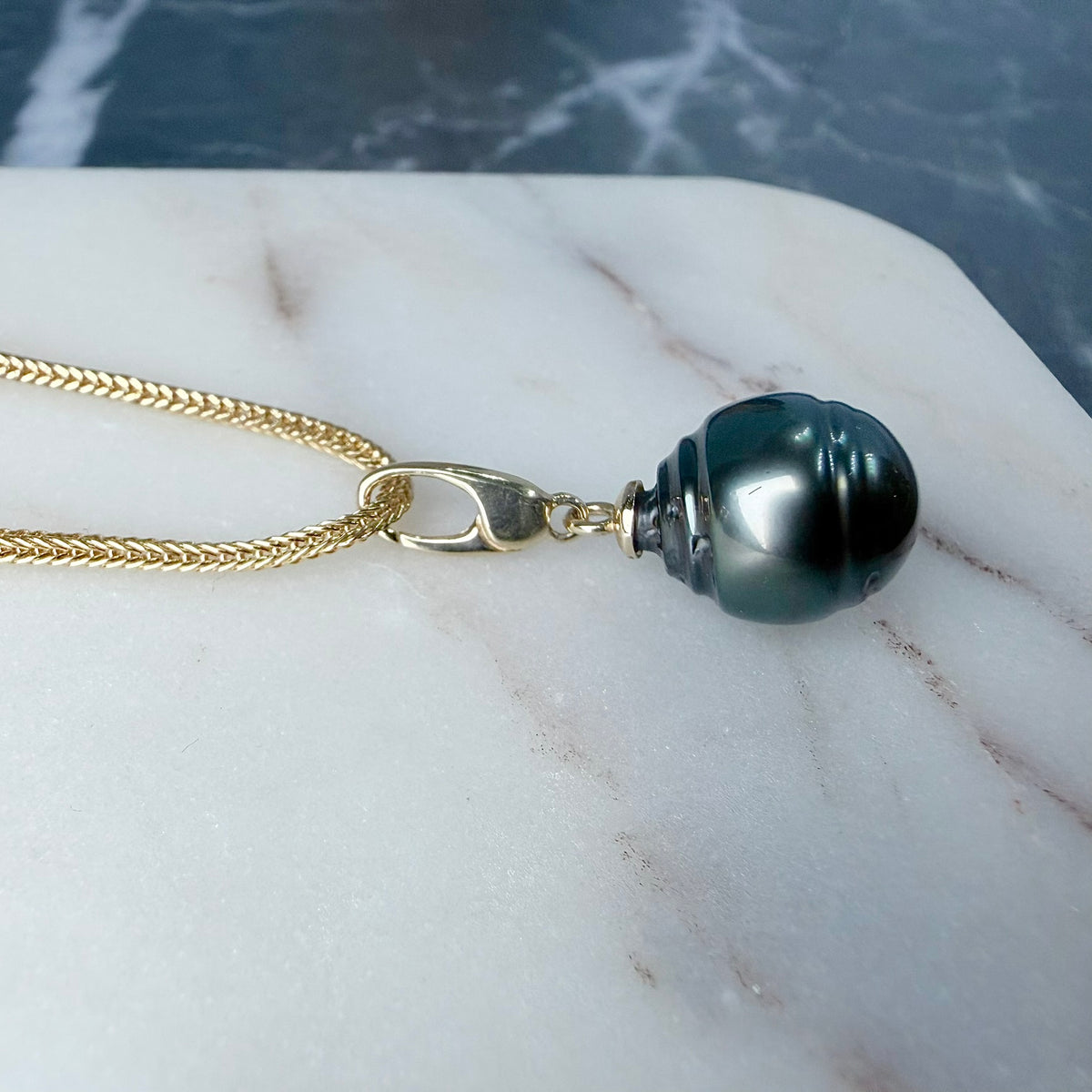 Tahitian Pearl Pendant | 14k Yellow Gold