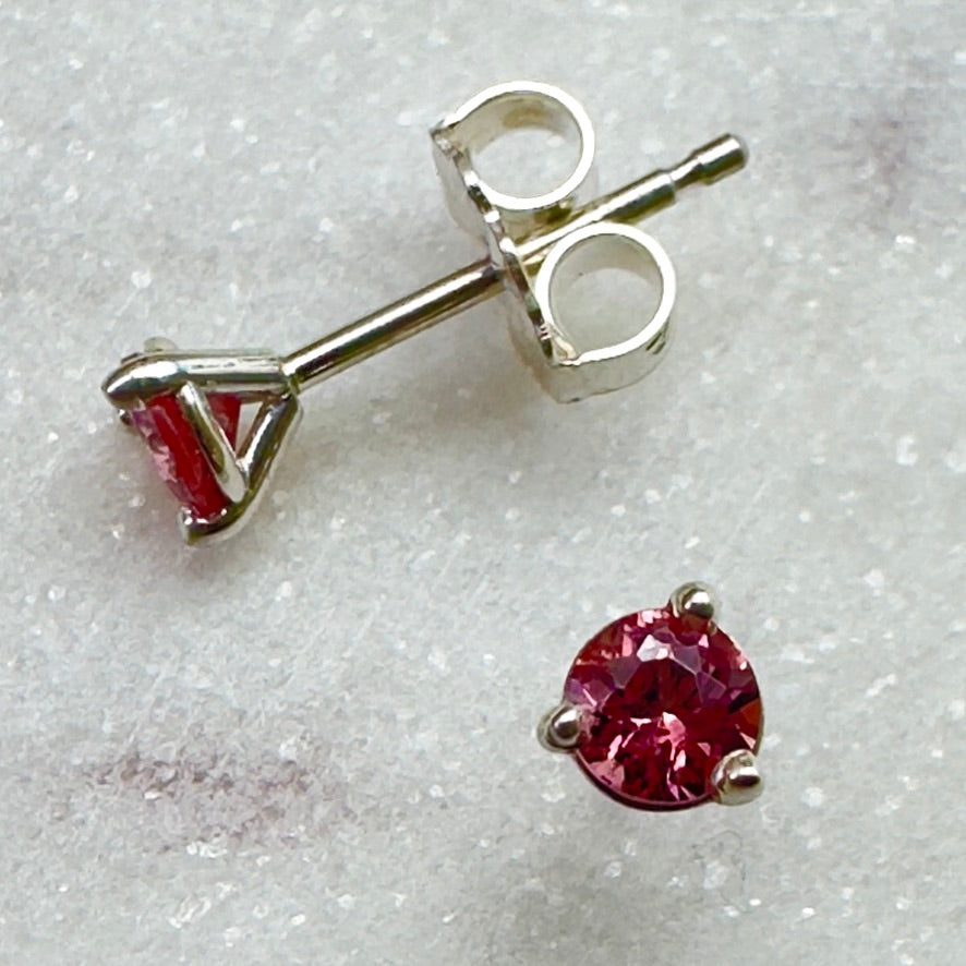 Gemstone Stud Earring: 3 Prong ‘Cocktail’ Style Setting