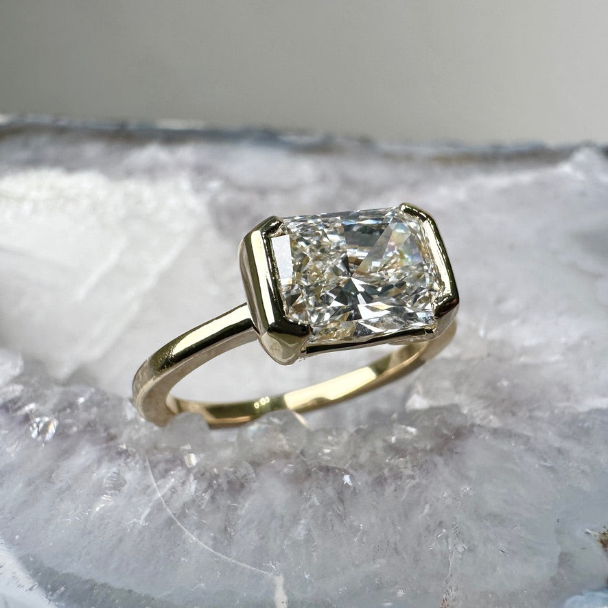 East West Radiant Diamond Ring | 14k Yellow Gold