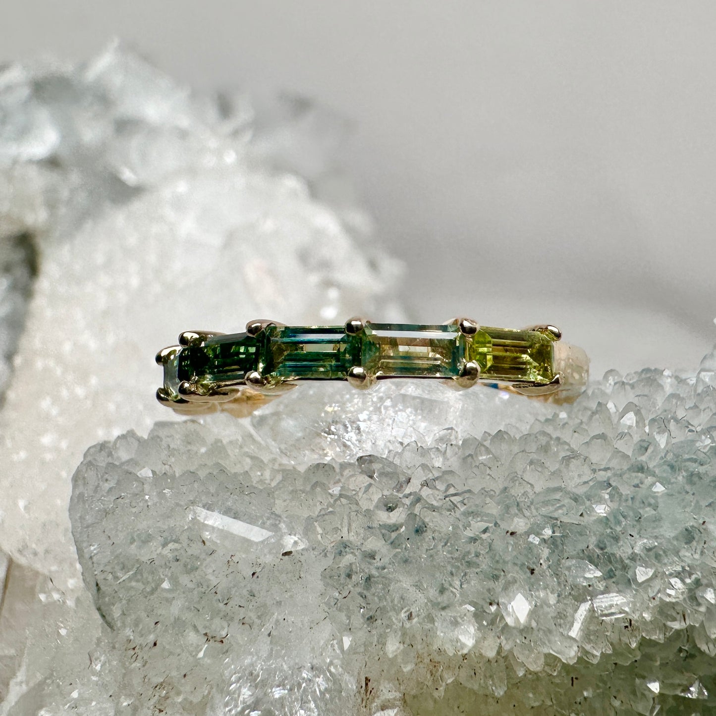 Sapphire Gradient Band | 14k Yellow Gold