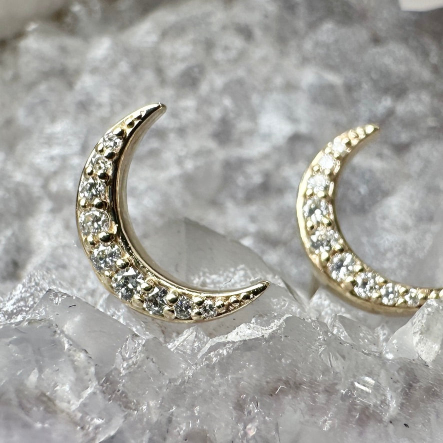 Crescent Moon Pavé Diamond Studs | 14k Yellow Gold