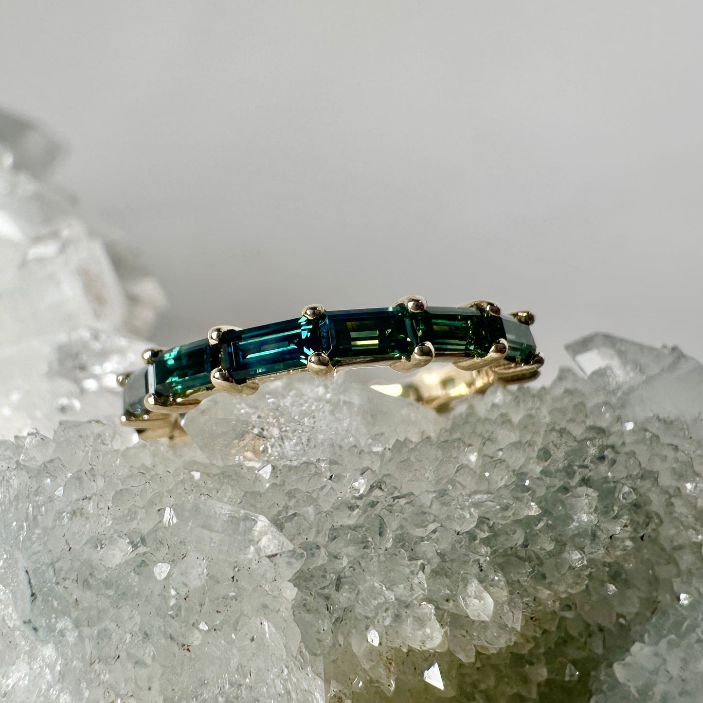 Sapphire Gradient Band | 14k Yellow Gold