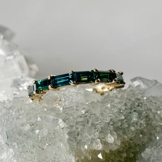 Sapphire Gradient Band | 14k Yellow Gold