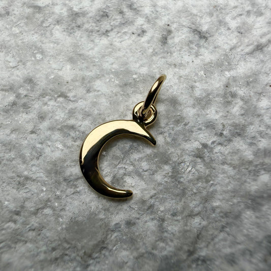 Flat Crescent Moon Charm | 14k Yellow Gold