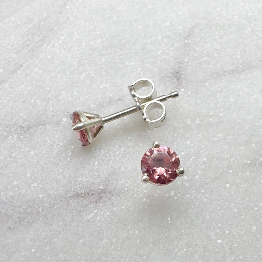 Gemstone Stud Earring: 3 Prong ‘Cocktail’ Style Setting