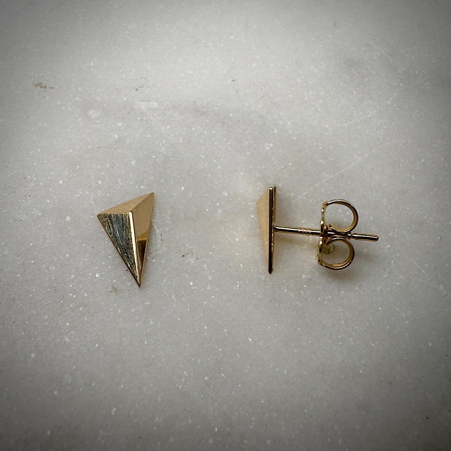 Geometric Triangle Stud Earring | 14k Yellow Gold