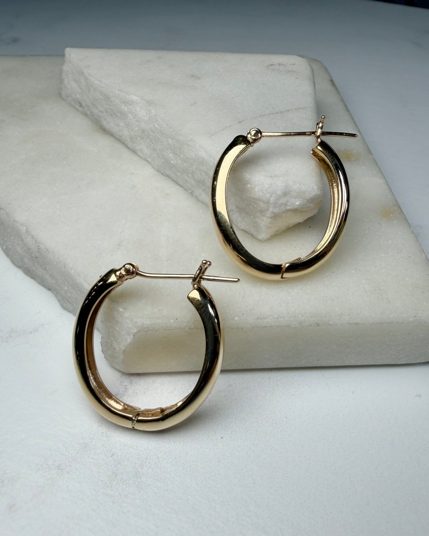 Oval Hoop Earrings | 14k Yellow Gold | LUX FORGE Legacy Collection