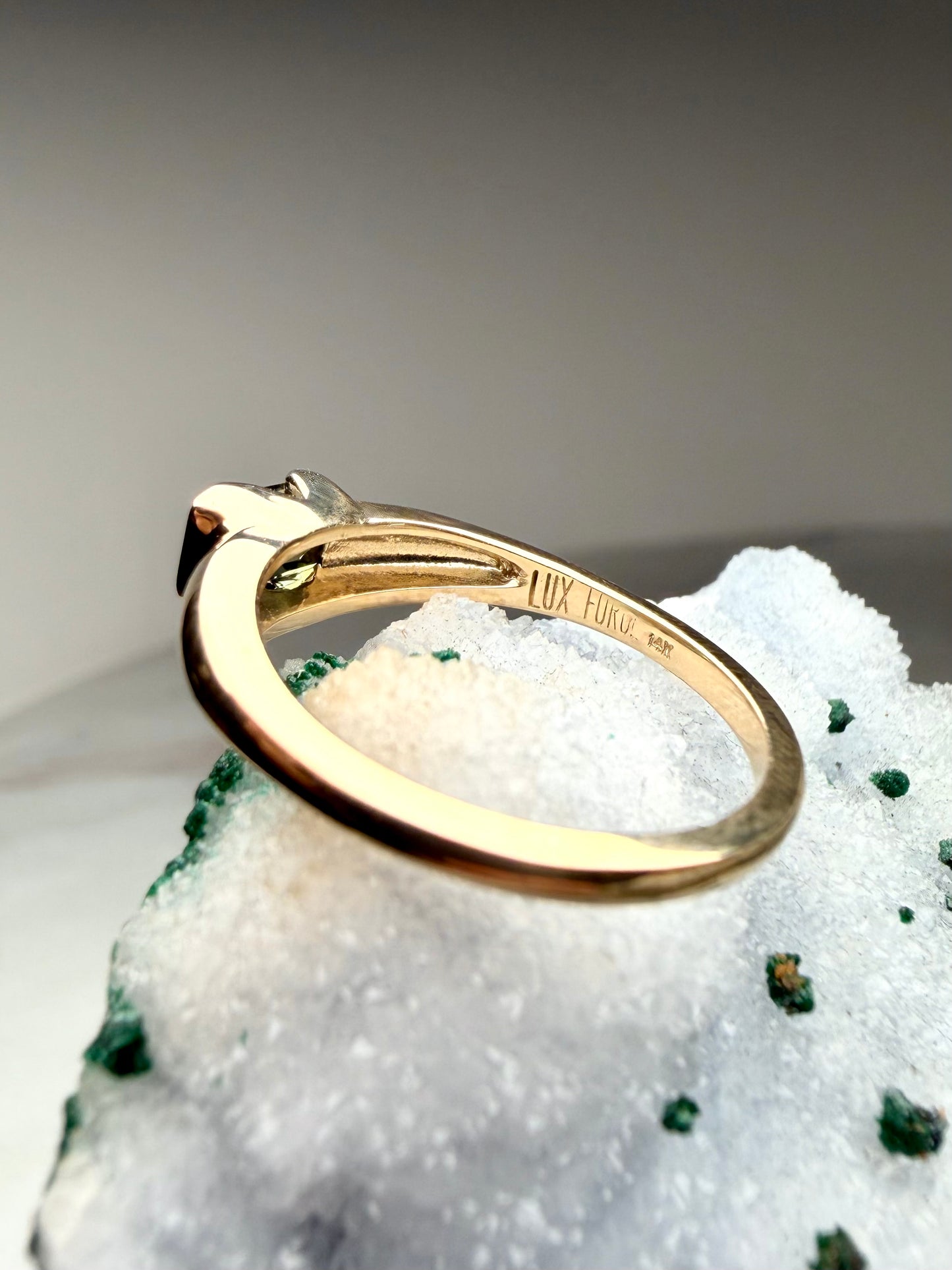 Evergreen Sapphire Half Bezel Ring | 14k Yellow Gold