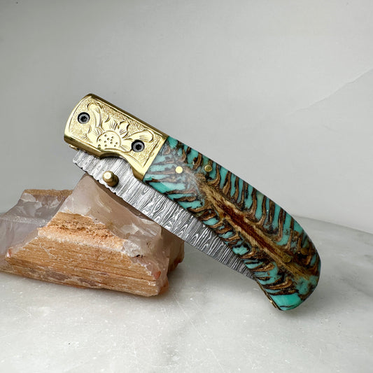 Pinecone Handle Tanto Blade Damascus Steel Utility Knife