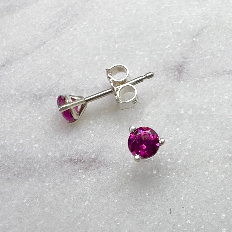 Gemstone Stud Earring: 3 Prong ‘Cocktail’ Style Setting