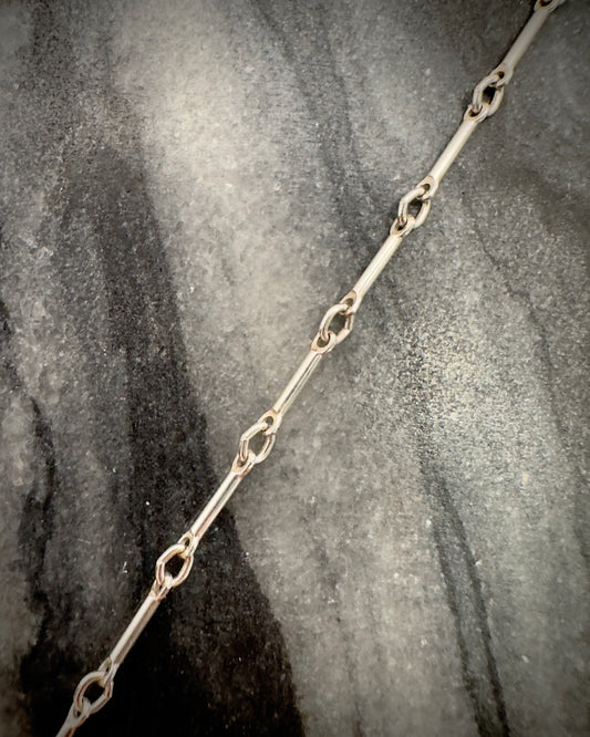 Bar + Link Chain in Sterling Silver | 0.9mm wide