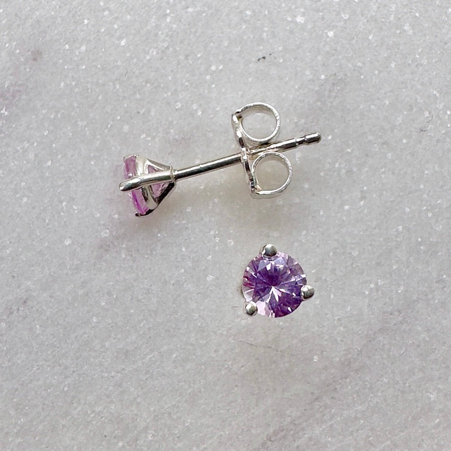 Gemstone Stud Earring: 3 Prong ‘Cocktail’ Style Setting