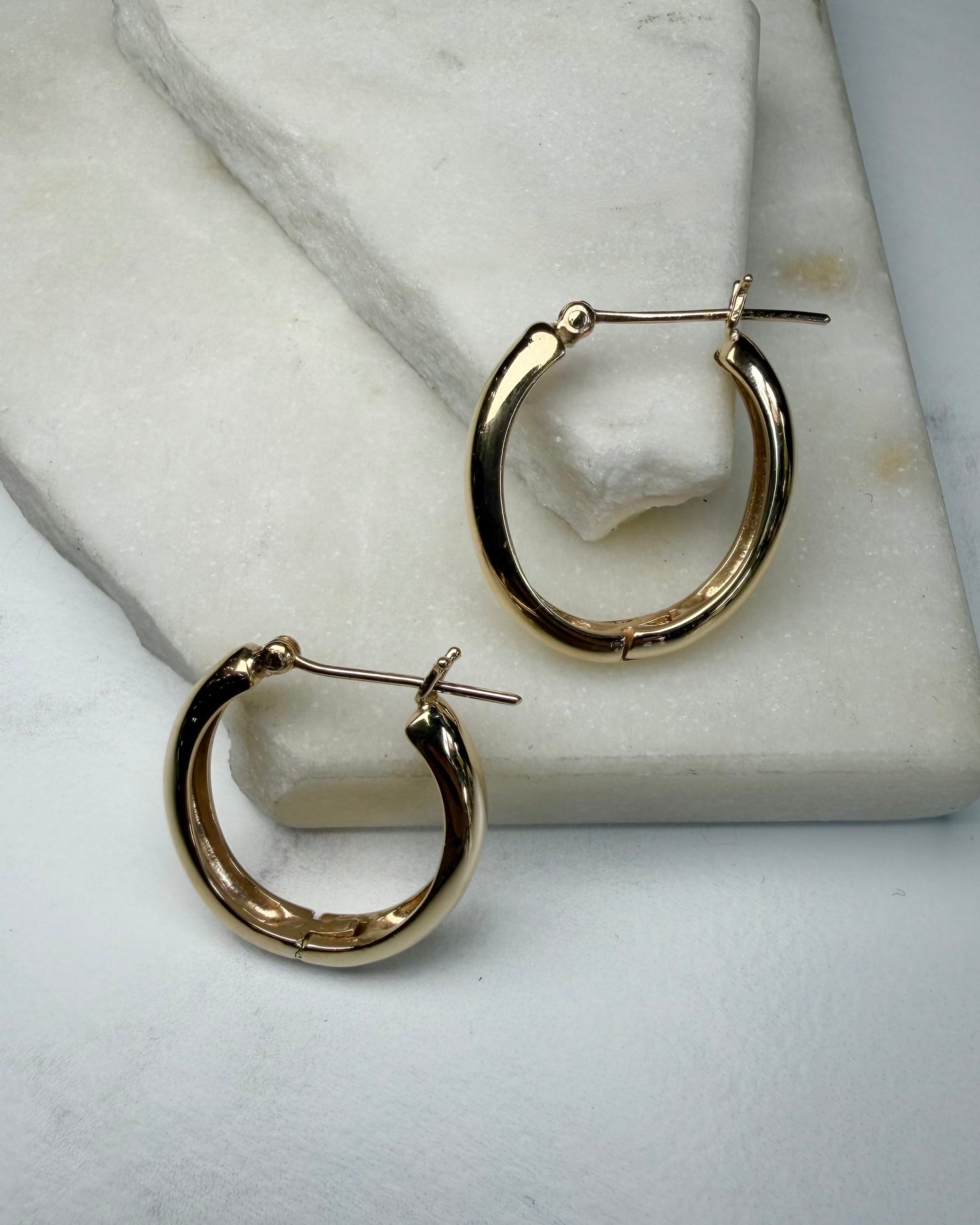 Oval Hoop Earrings | 14k Yellow Gold | LUX FORGE Legacy Collection