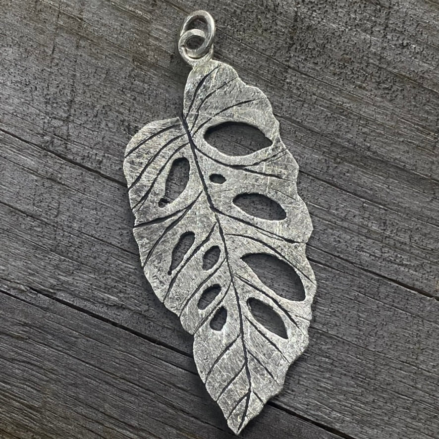 Monstera Acacoyaguensis Leaf Pendant