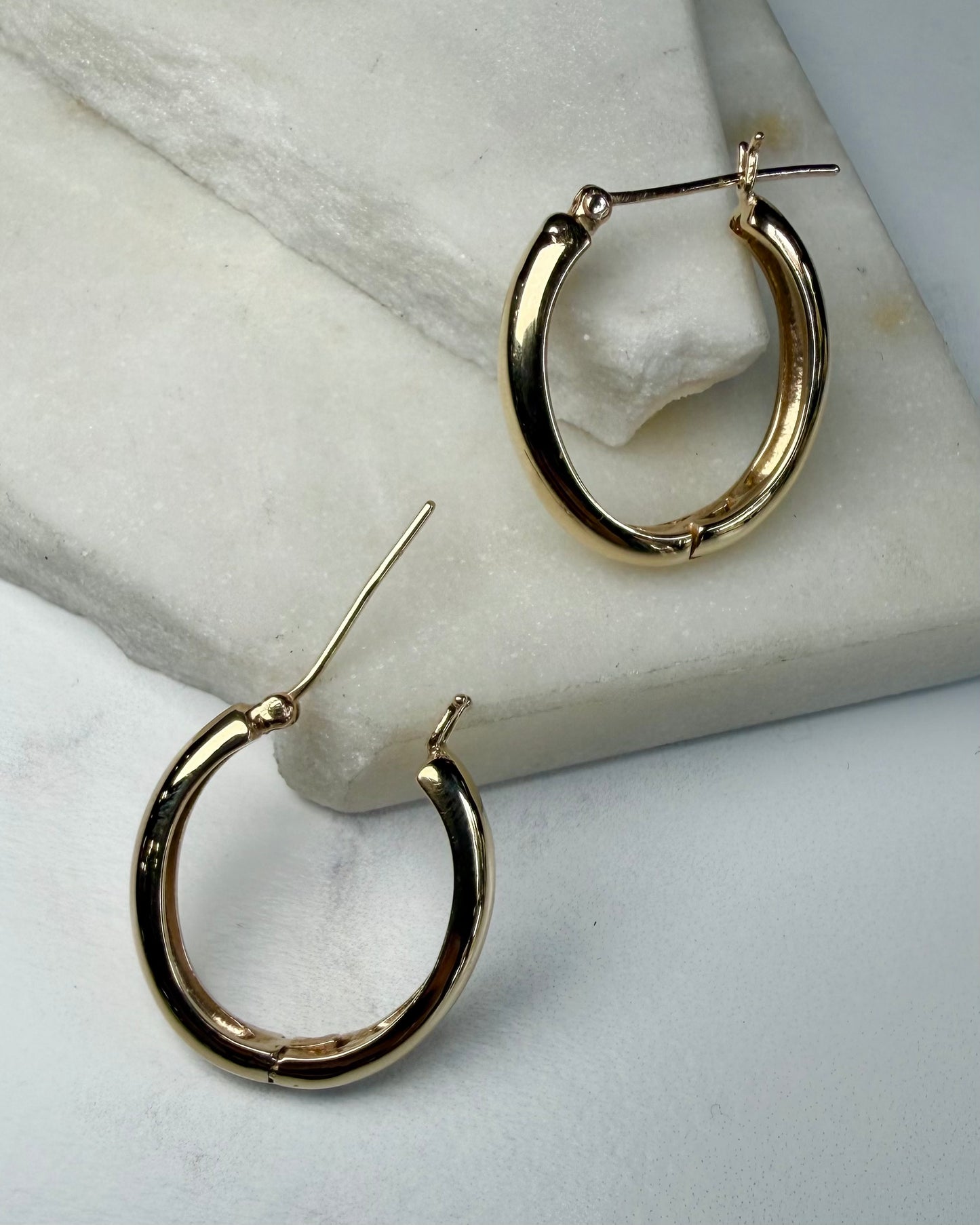 Oval Hoop Earrings | 14k Yellow Gold | LUX FORGE Legacy Collection