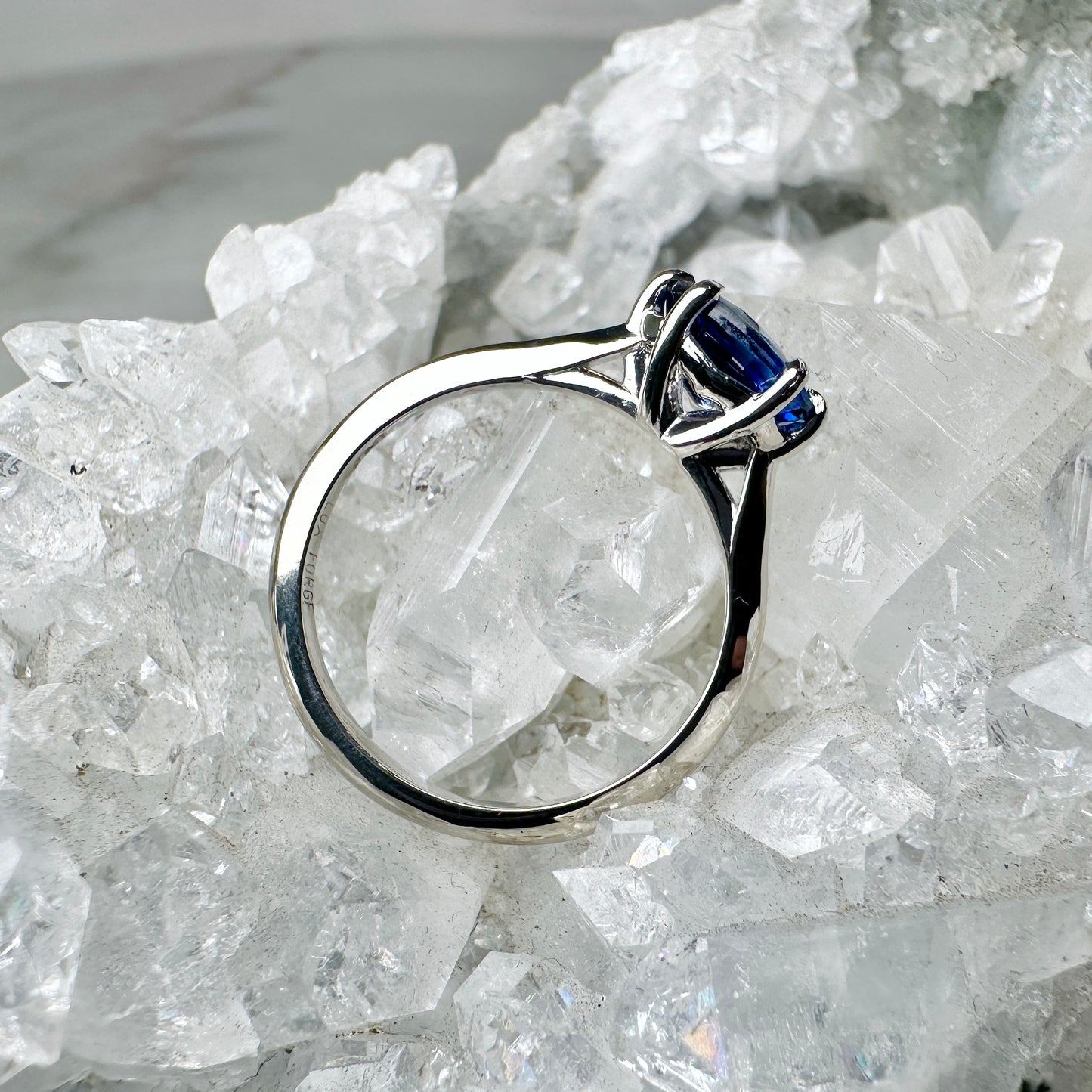 Bicolor Blue Sapphire Solitaire Ring | 14k White Gold