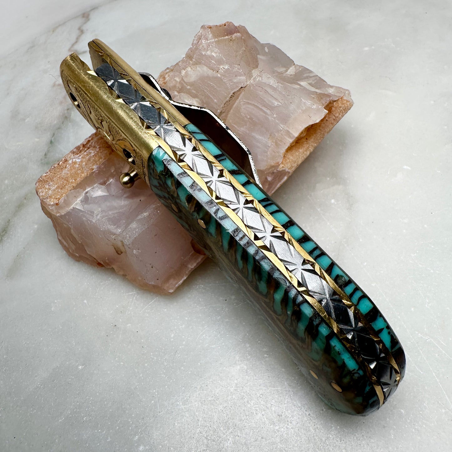 Pinecone Handle Tanto Blade Damascus Steel Utility Knife