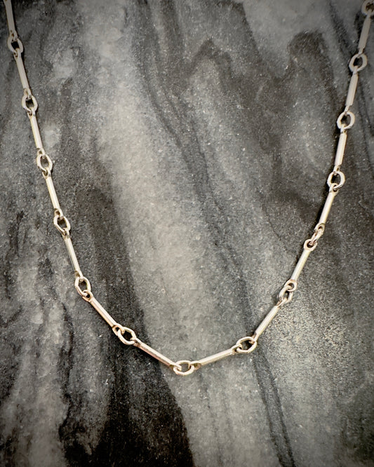 Bar + Link Chain in Sterling Silver | 0.9mm wide