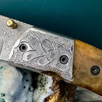 Curved Blade Damascus Steel Pocket Knife