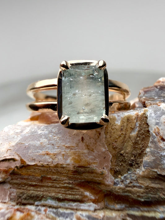 Icy Blue Montana Sapphire Ring | 14k Yellow Gold