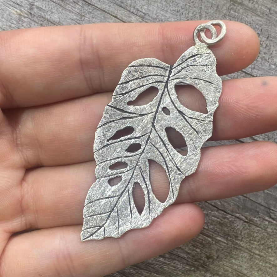 Monstera Acacoyaguensis Leaf Pendant