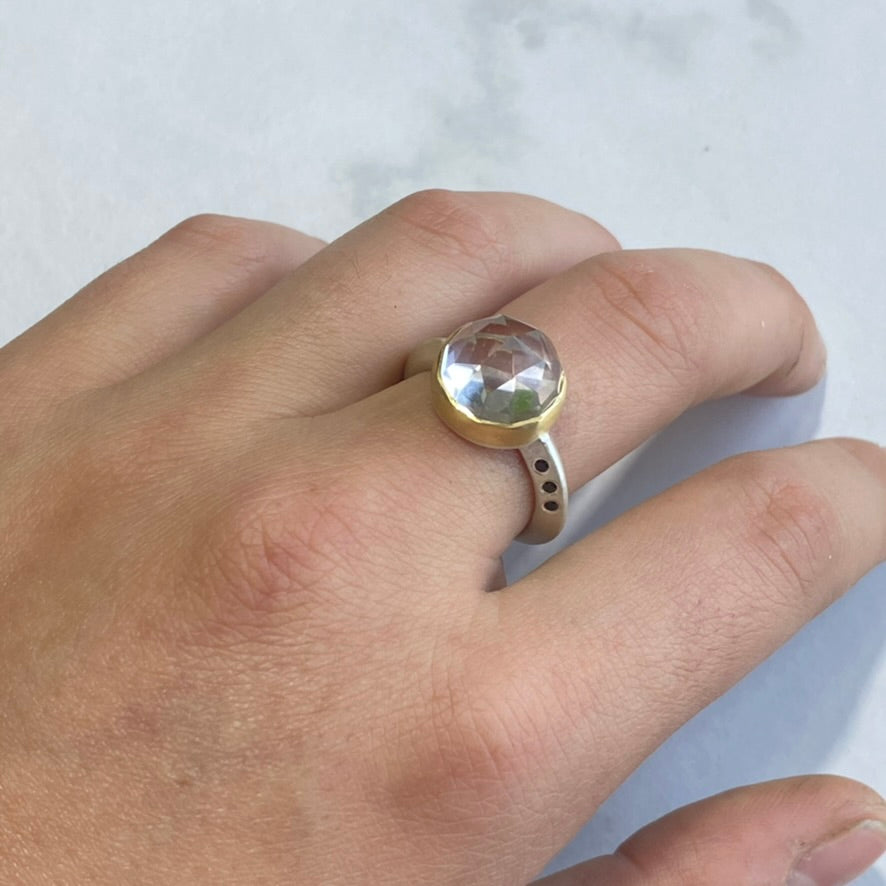 Quartz & Black Spinel Élan Ring