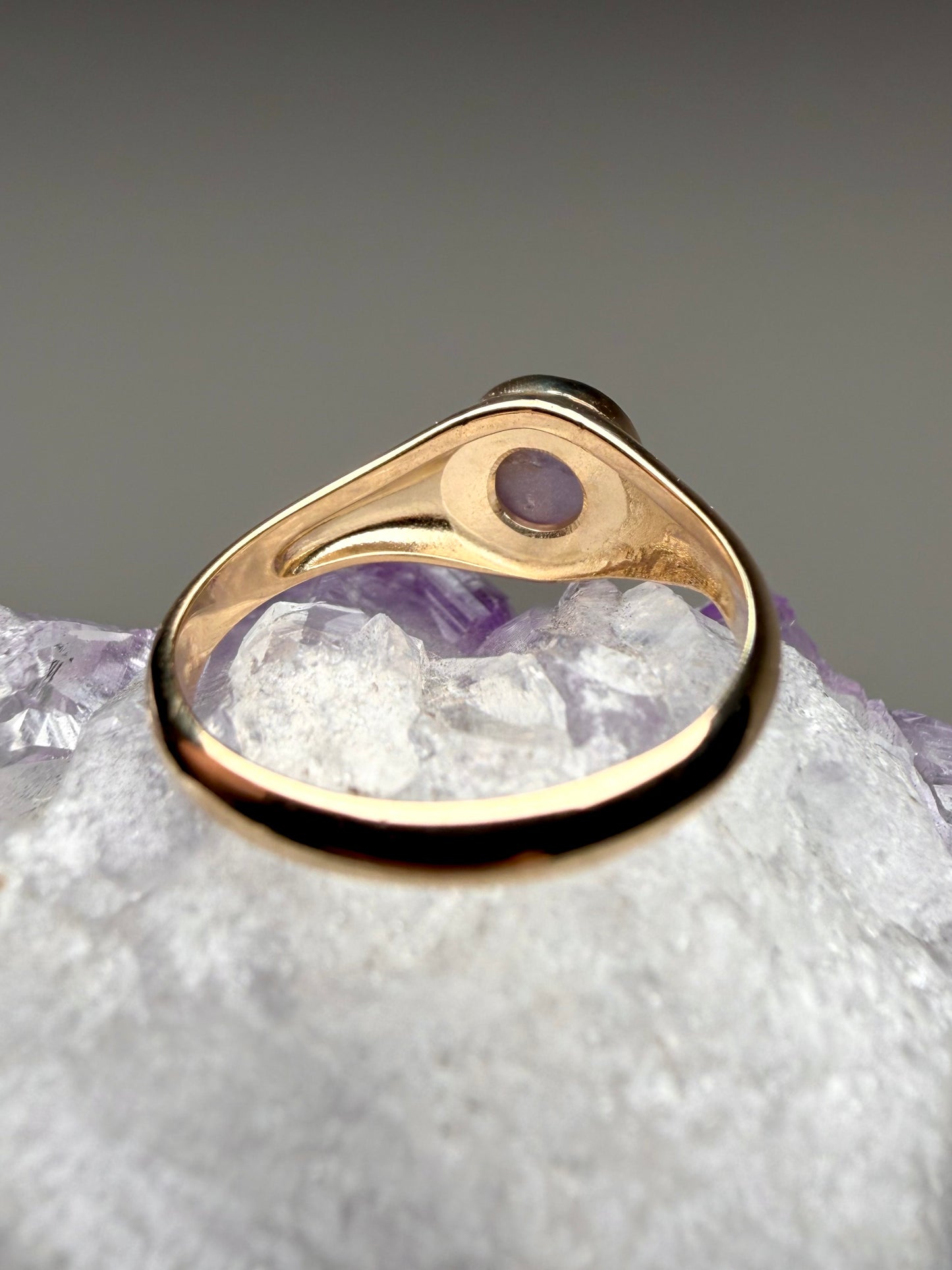 Star Sapphire Signet Ring | 14k Yellow Gold