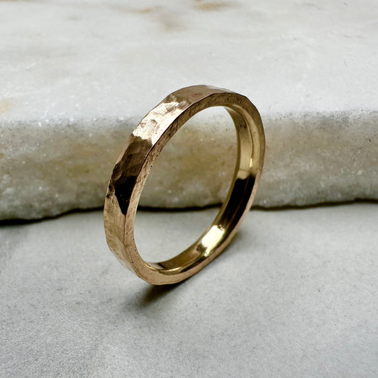 Minimalist Hammered Band | 14k Yellow Gold