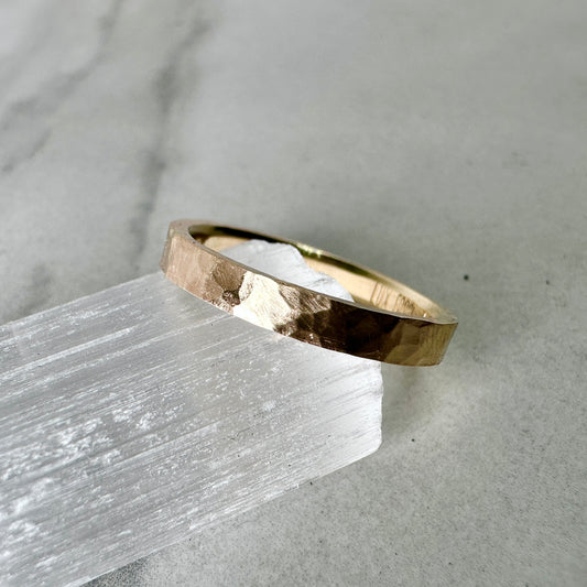 Minimalist Hammered Band | 14k Yellow Gold